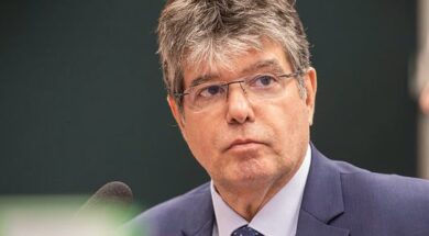 Ruy assume relatoria de projeto que proíbe testes de cosméticos em animais e articula votação no plenário da Câmara
